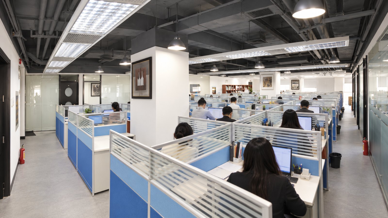 Open-plan Pro-An office in Shenzhen